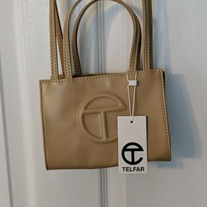telfar small shopper (cream)